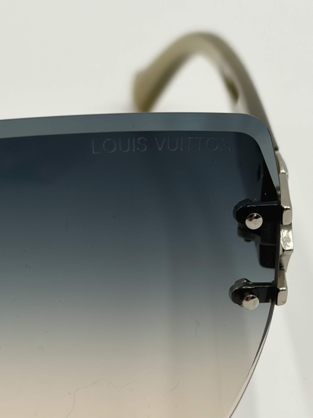 Louis Vuitton Sunglasses Shade LV Shade - Picture 2 of 5